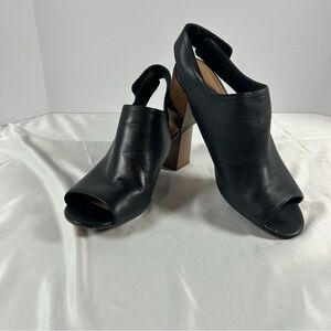 Clark’s Women’s Black Peep-Toe Slingback Block Heel Shoes, size 8.5